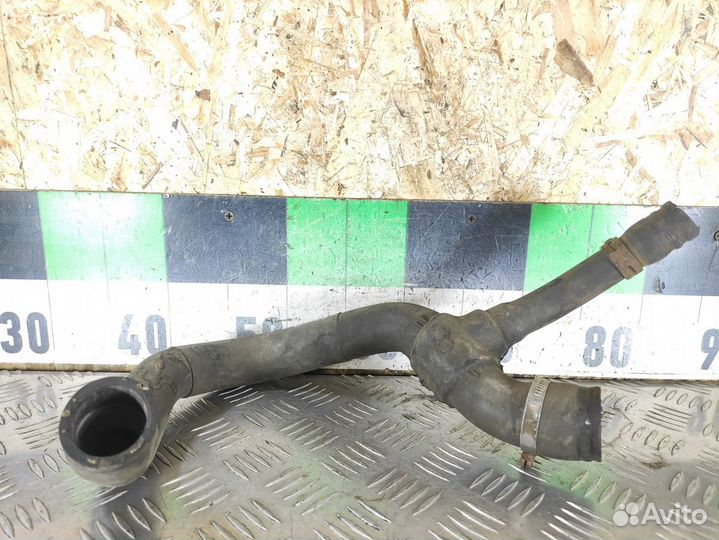 Патрубок радиатора