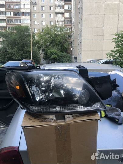 Фары mitsubishi outlander 1 оригинал