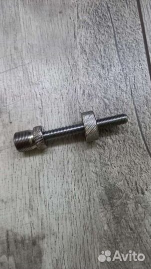 Ключ для снятия каретки велосипеда