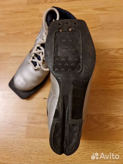 Лыжные ботинки р. 35 Jdrive