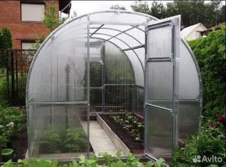 Теплица с поликарбонатом