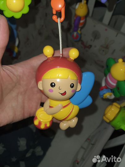 Мобиль на кроватку с подсветкой и музыкой