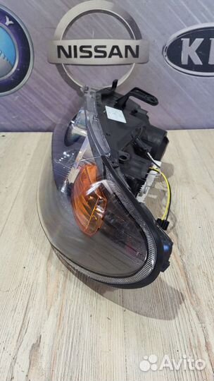 Фара Nissan almera N16 Лев