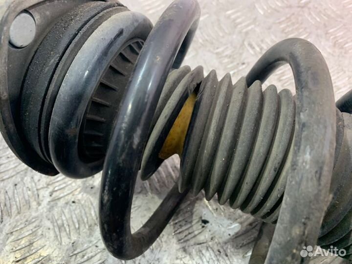 Комплект стоек амортизатора передний Mazda Cx-5 I