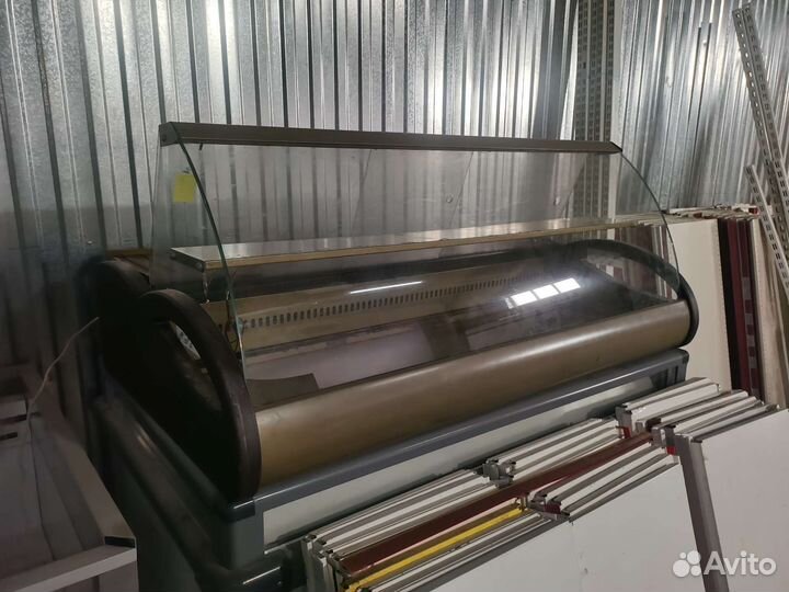 Витрина настольная