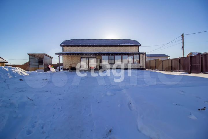 Коттедж 202,7 м² на участке 15 сот.