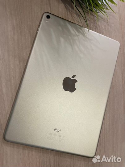 Apple iPad Pro 9.7 128Gb Wi-Fi+Cell Gold