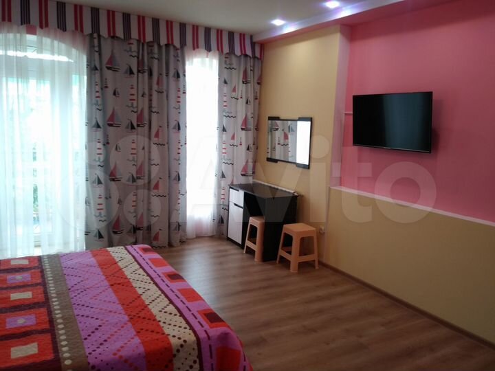 Дом 150 м² на участке 1 сот.