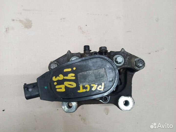 Суппорт задний правый Хундай i40 рестайлинг 2015