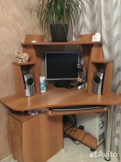 Школьный уголок бу