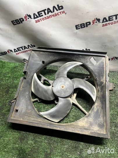 Вентилятор охлаждения радиатора Mitsubishi Carisma