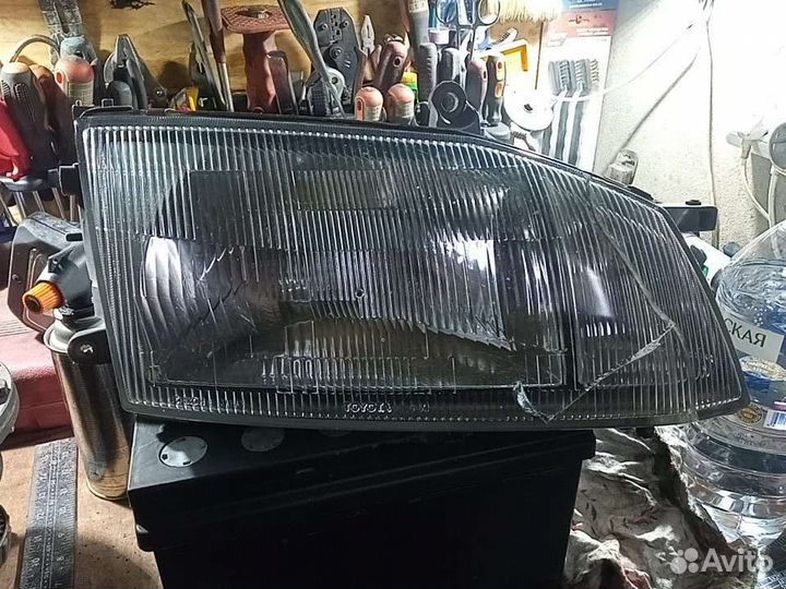 Фара Toyota Granvia