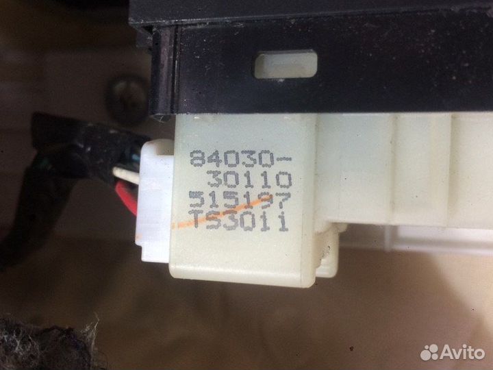 Кнопка стеклоподъемника задняя правая Lexus Gs