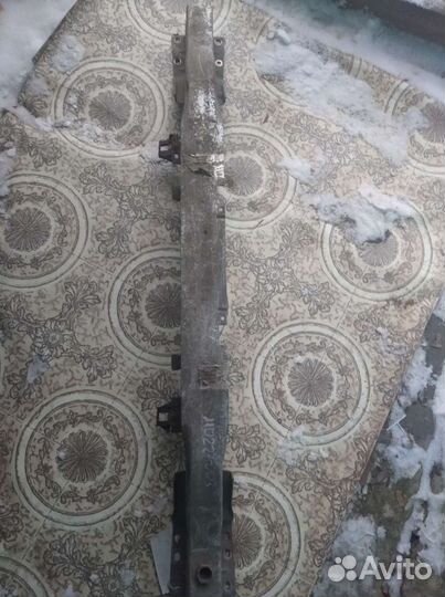 Усилитель заднего бампера Опель астра Н