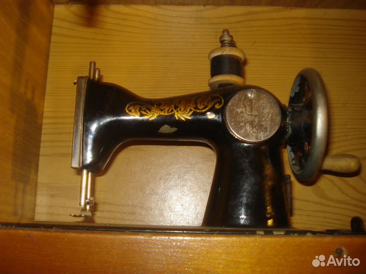 Детская швейная машинка СССР