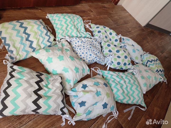 Бортики в кроватку