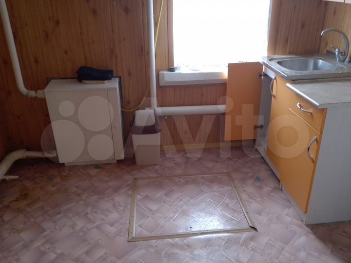 Дом 26,5 м² на участке 42 сот.