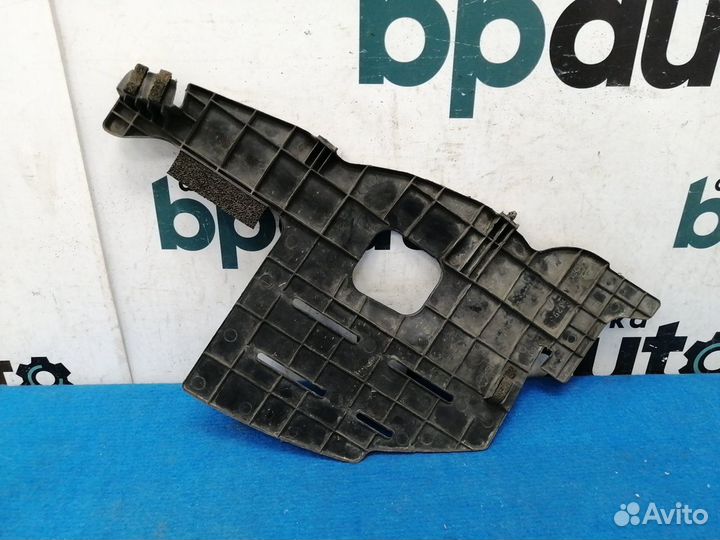 Направляющая воздушного потока дефлектор радиатора