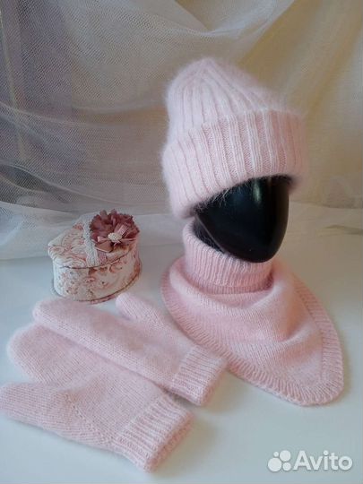 Комплект. Шапка и варежки. Пух норки