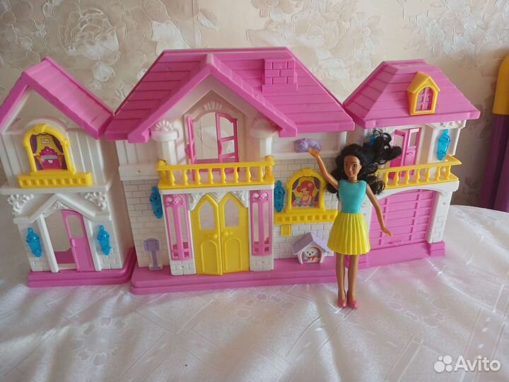 Домик кукольный