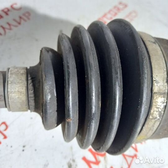 Привод передний правый Renault Megane 3 хэтчбек