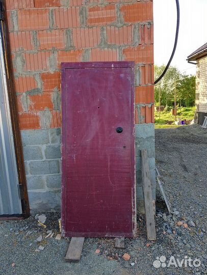 Дверь входная металлическая