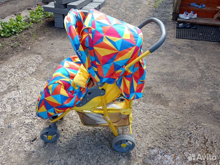 Прогулочная коляска