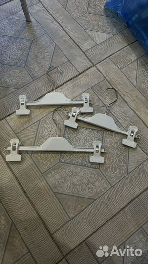 Вешалки прищепки