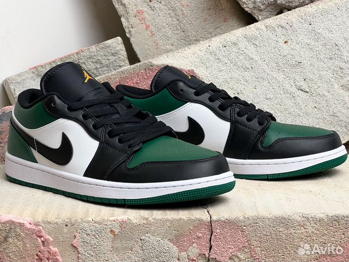 Nike Air Jordan 1 Low Green Toe