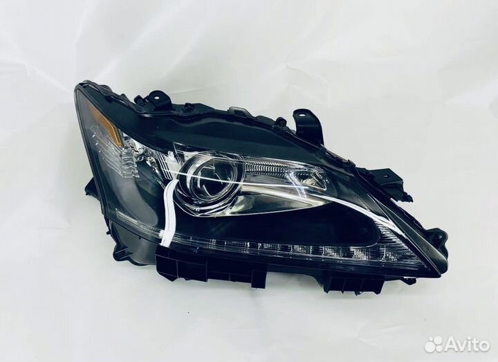 Фара правая Lexus GS 4