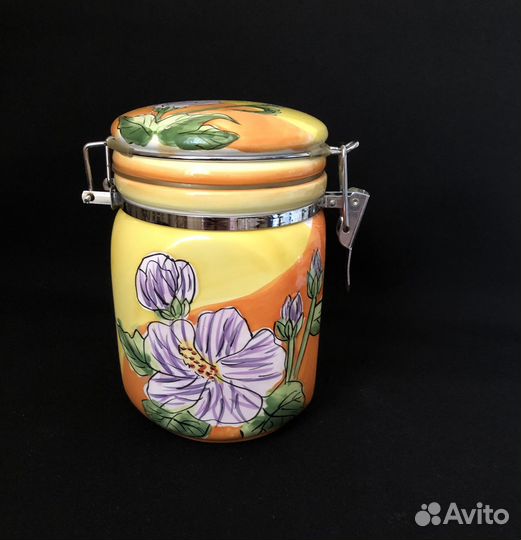 Банки для сыпучих продуктов и чая