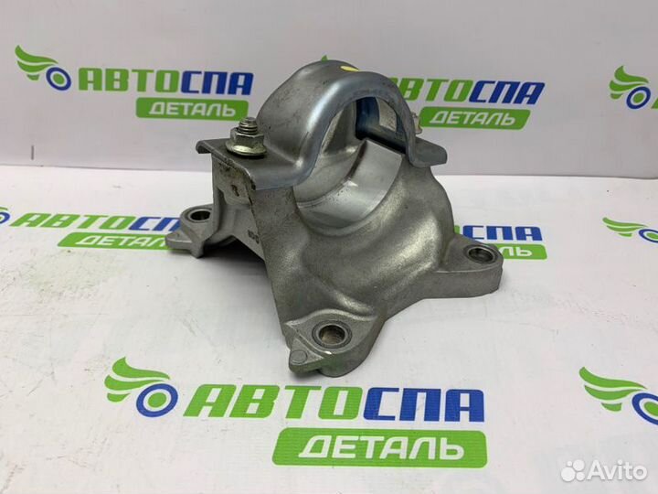 Кронштейн привода правый Mazda Cx-9 бензин 2017