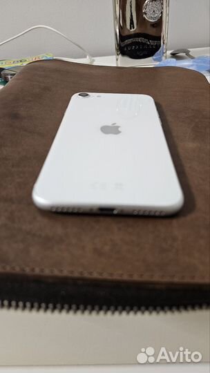 iPhone SE (2020), 128 ГБ