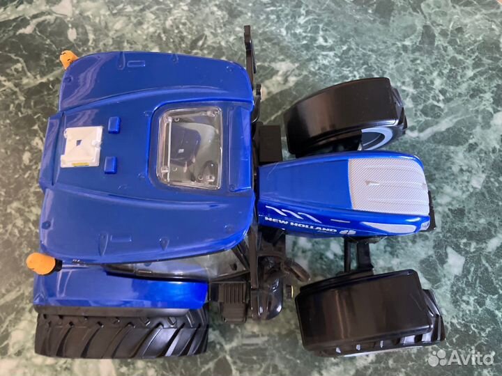 Синий трактор