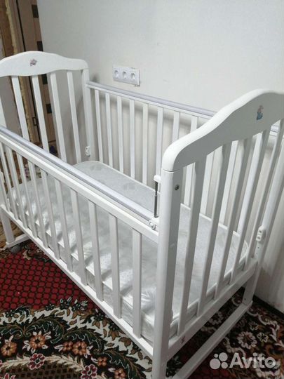 Детская кроватка
