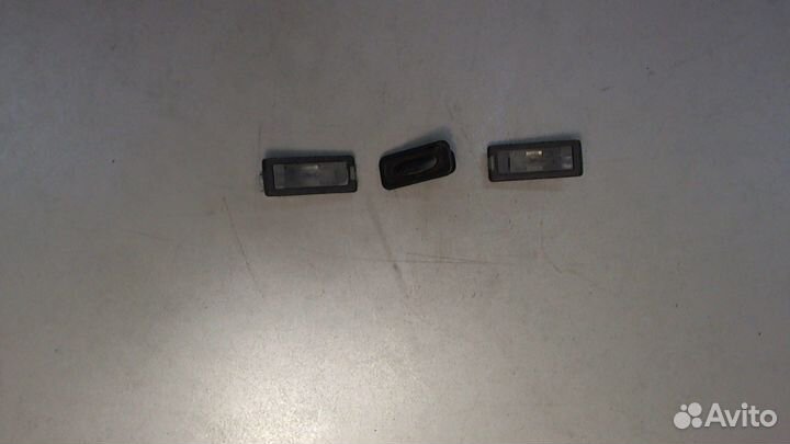 Подсветка номера Renault Scenic, 2010