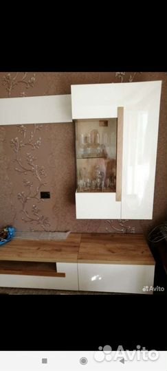 Стенка в гостиную