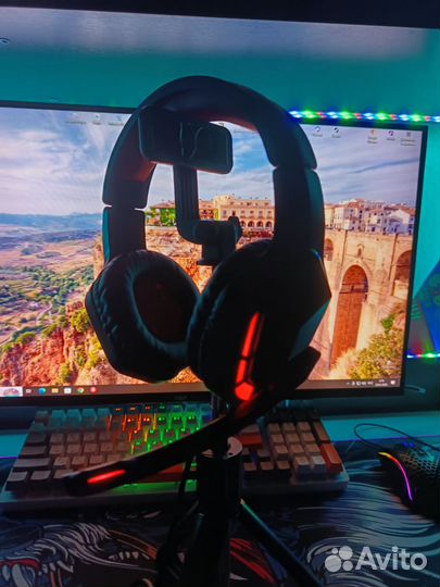 Игровые наушники с микрофоном подсветкой