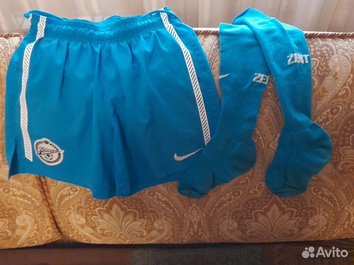 Футбольные шорты и гольфы на 4-5-6 лет