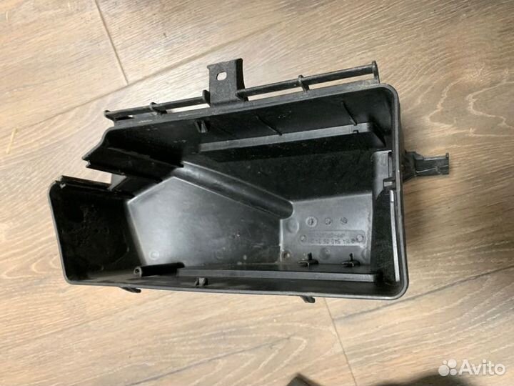 Корпус блока предохранителей Mercedes Gl 320 Cdi