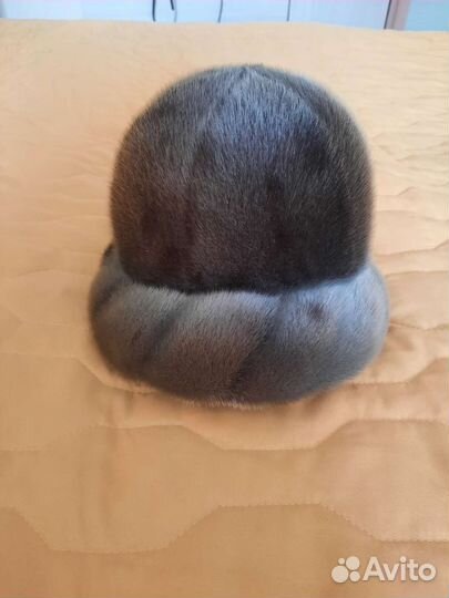 Женская шапка из нерпы