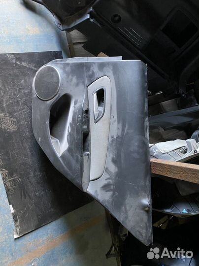 Обшивка двери задней правой Chevrolet Cruze