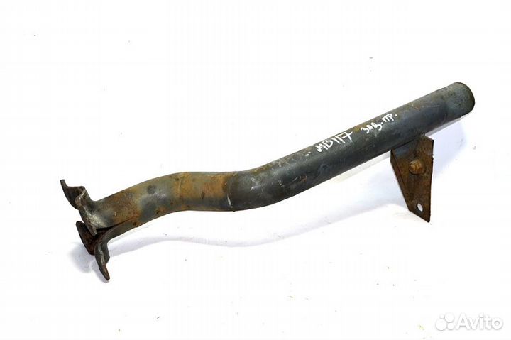 Кронштейн крыла ведущего моста, задний правый merc