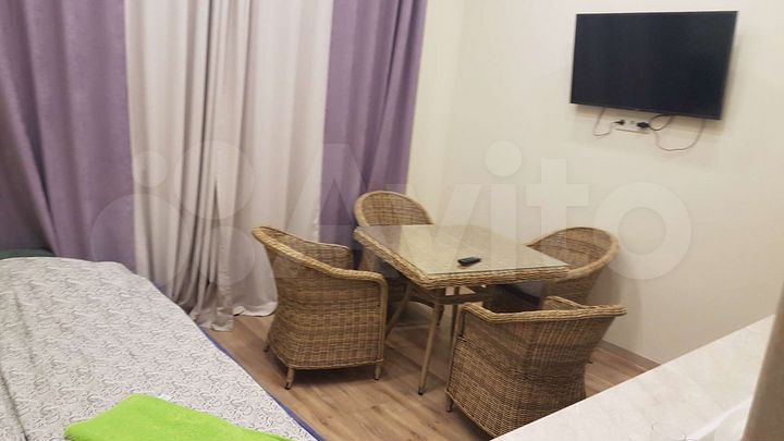 Комната 40 м² в 8-к., 2/4 эт.