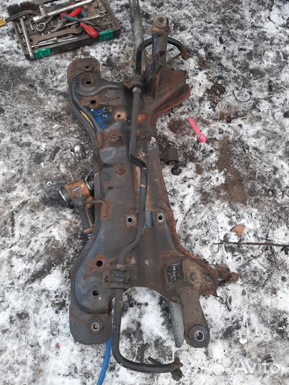 Подрамник Ford Focus I передний задний