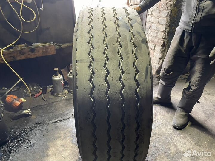 Грузовая шина бу 385 65 R22.5 Bridgestone