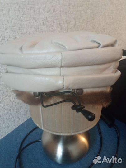 Шапка кожаная с мехом женская