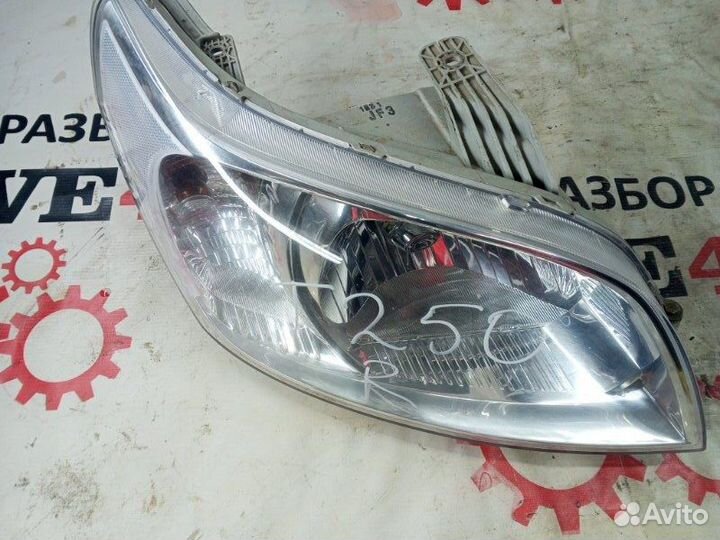 Фара правая Chevrolet Aveo T250/255 1 2010