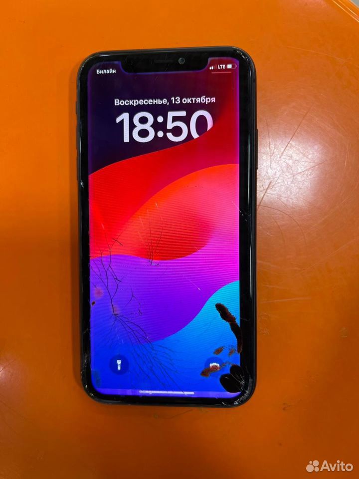 iPhone 11, 64 ГБ