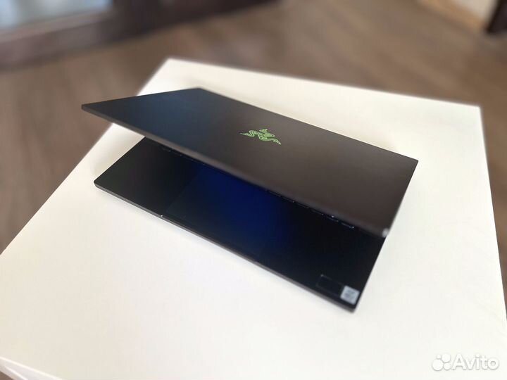 Razer blade 15 Base model (late 2020) 1660 ti